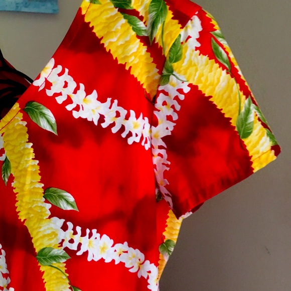 Hawaiian Dress - Picture 2 of 5